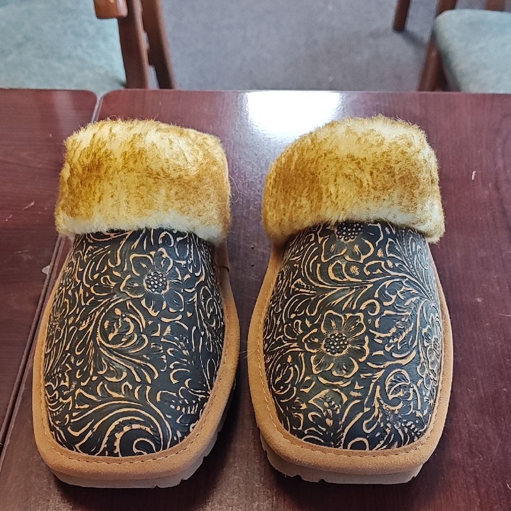 Ariat Jackie Square Toe Slippers